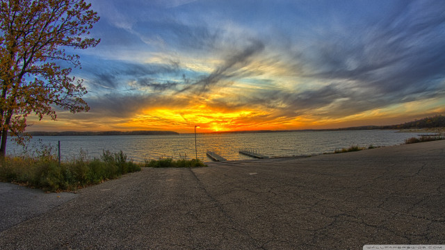 Sunset water tree fence foreground free wallpaper for desktop - medium preview image