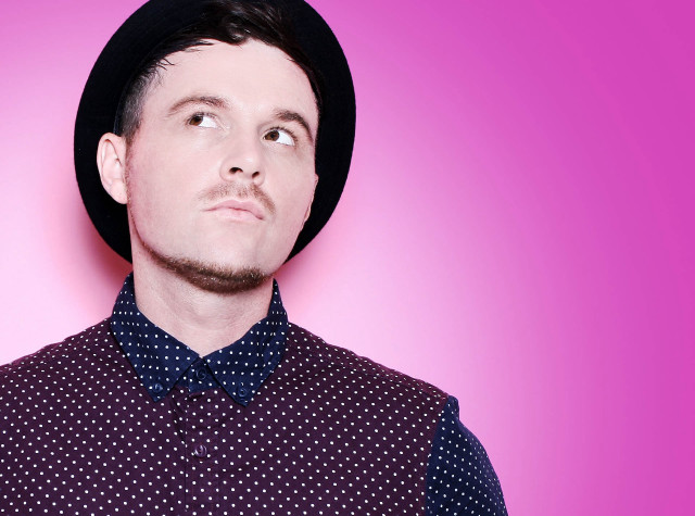 Man hat looking up pink free wallpaper for desktop - medium preview image