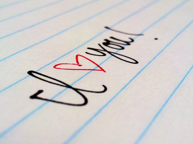 Close up paper writing pen free wallpaper for desktop - medium preview image