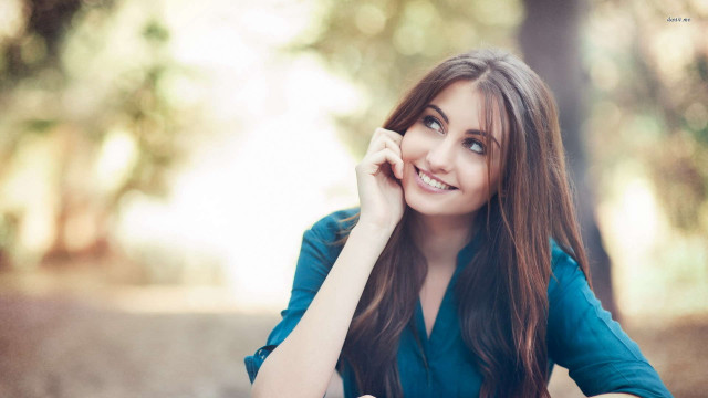 Woman bench park hand chin free wallpaper for desktop - medium preview image