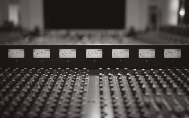Sound board knobs large screen #2 free wallpaper for desktop - medium preview image