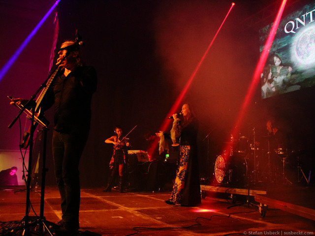 Band performance stage lights man free wallpaper for desktop - medium preview image