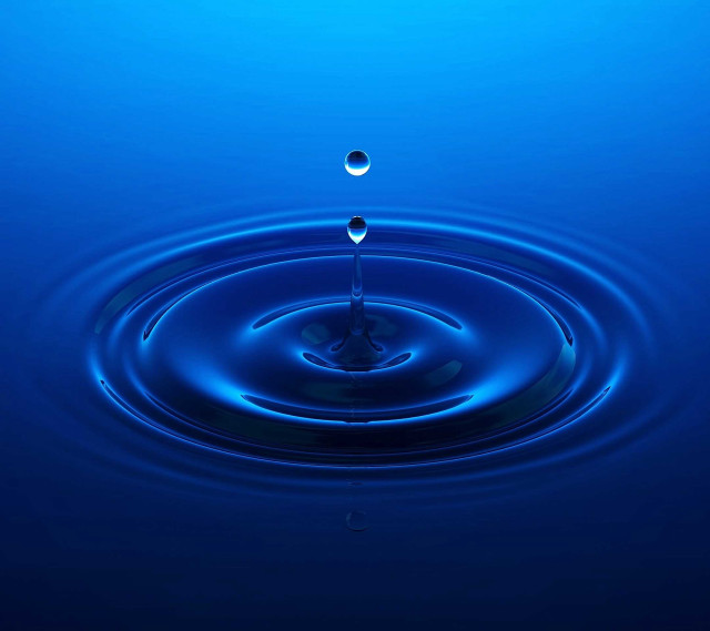 Blue water droplet background sky free wallpaper for tablet - medium preview image
