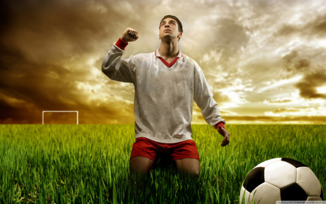 Man soccer uniform grass soccer free wallpaper for desktop - medium preview image