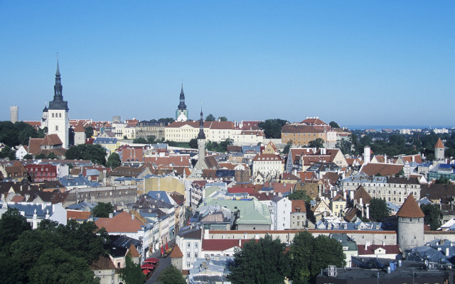 Tokyo cityscape clocktower bridge skyline free wallpaper for desktop - medium preview image