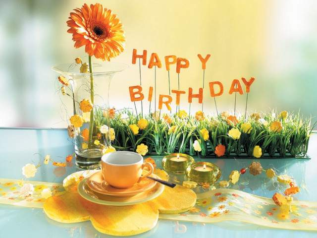 Table cup saucer flower pot free wallpaper for desktop - medium preview image