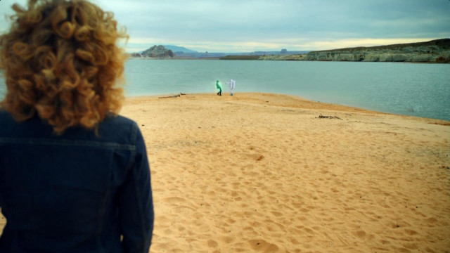 Woman beach ocean mountains kite free wallpaper for desktop - medium preview image