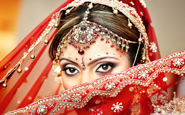 Woman red veil makeup camera free wallpaper for desktop - medium preview image