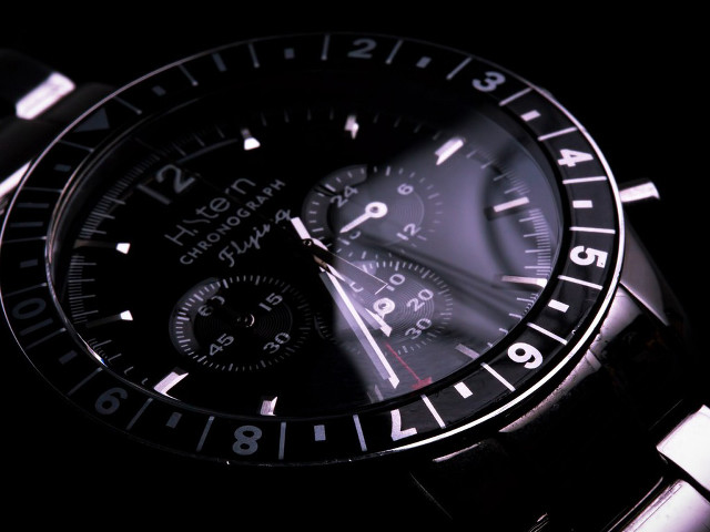 Black watch silver strap photorealism free wallpaper for desktop - medium preview image