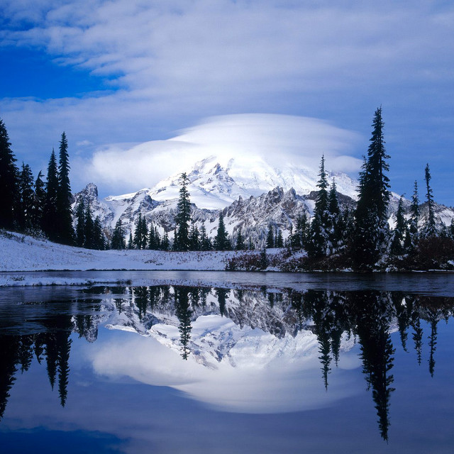 Mountain reflection lake snow blue free wallpaper for tablet - medium preview image