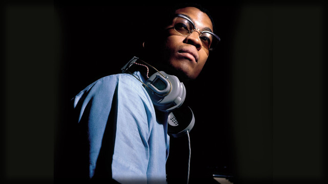 Man camera dark background black free wallpaper for desktop - medium preview image