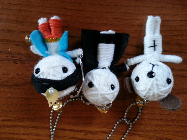 Stuffed animals table chain attached free wallpaper for desktop - medium preview image