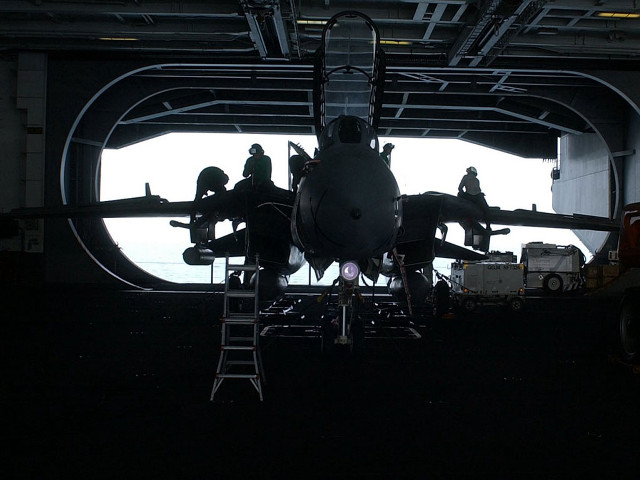 Jet fighter aircraft carrier bridge free wallpaper for desktop - medium preview image