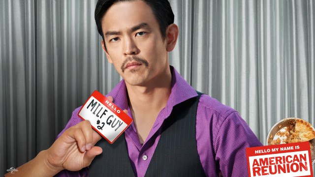 Man holding license plate popcorn free wallpaper for desktop - medium preview image