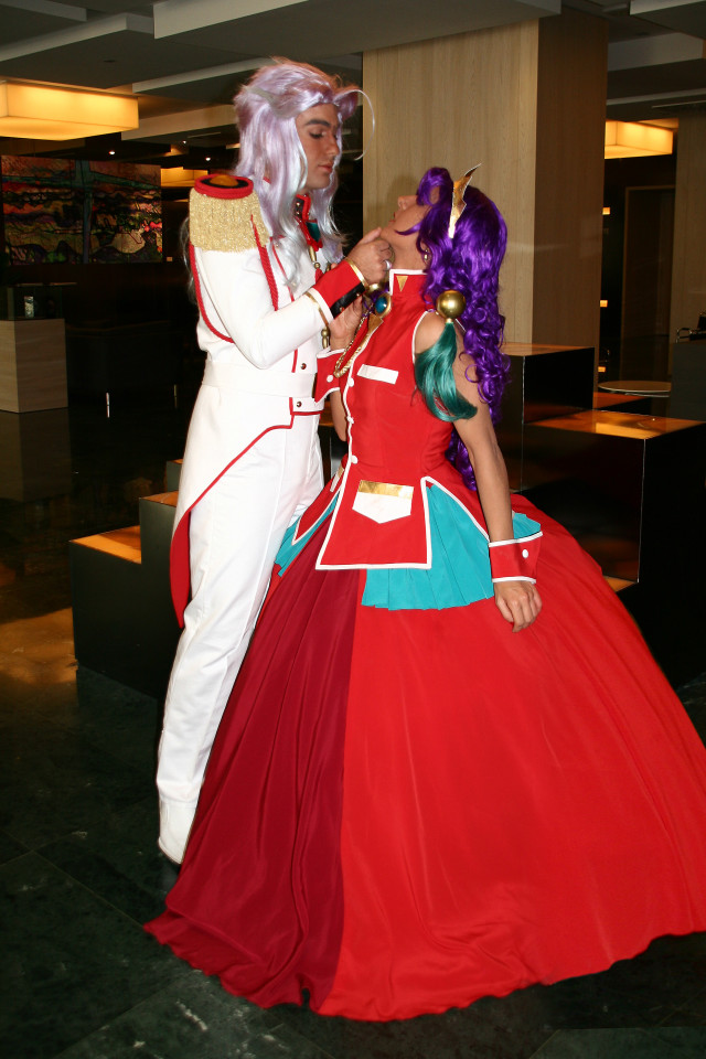 Man woman costume lobby large free wallpaper for mobile - medium preview image