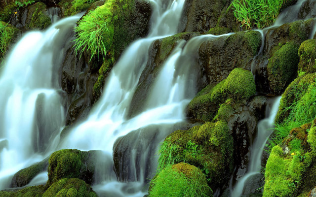 Waterfall moss rocks water running #3 free wallpaper for desktop - medium preview image