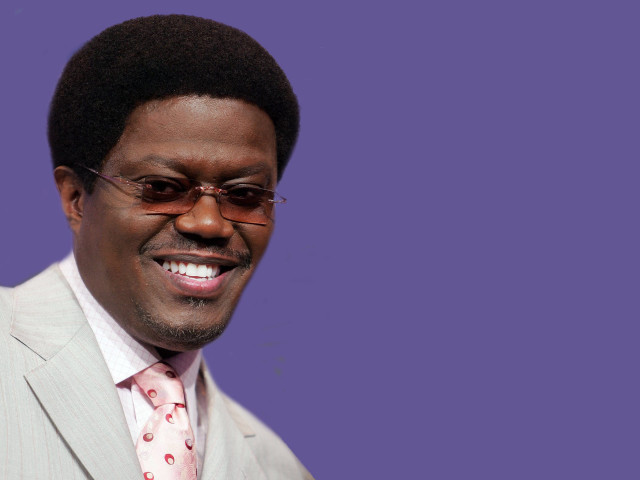 Man smiling suit tie purple free wallpaper for desktop - medium preview image