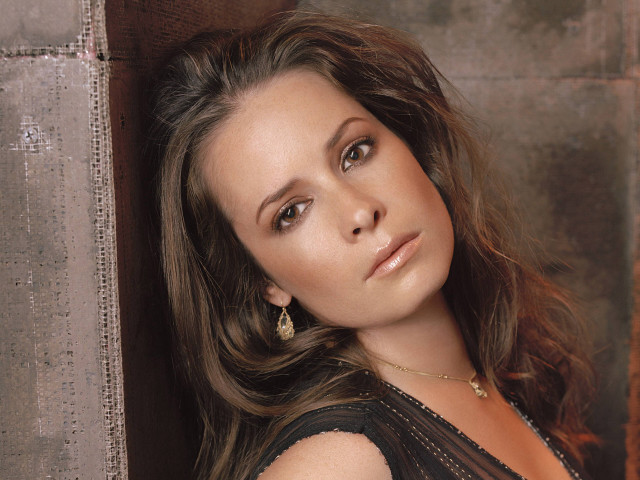 Woman long hair black top #15 free wallpaper for desktop - medium preview image