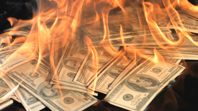 Money firepit flames pile burning free wallpaper for desktop - medium preview image