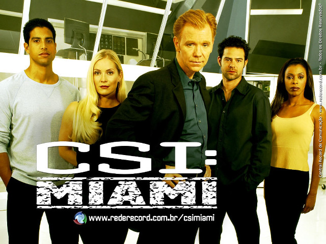 Group people standing building cs free wallpaper for desktop - medium preview image