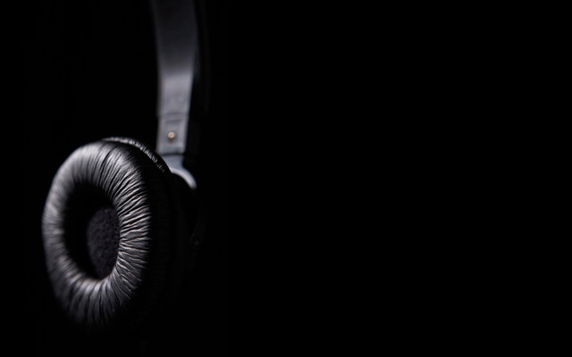 Headphones table dark background black free wallpaper for desktop - medium preview image