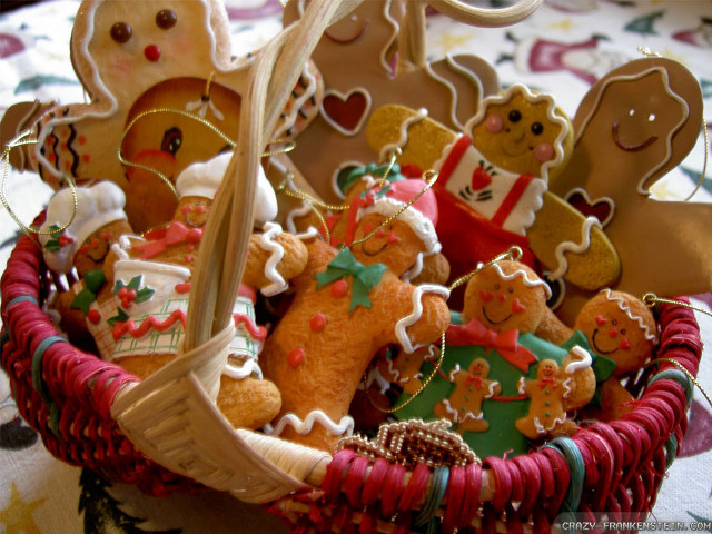 Gingerbread cookies holiday treats tablecloth free wallpaper for desktop - medium preview image