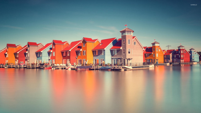 Houses lake dock boats row free wallpaper for desktop - medium preview image