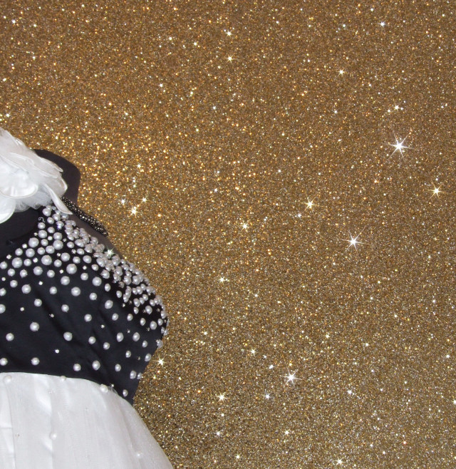 Feather dress gold glitter stars free wallpaper for tablet - medium preview image