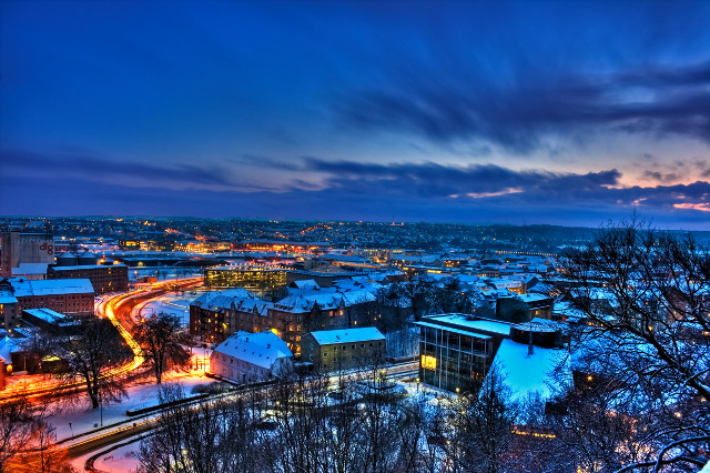 City snow night buildings winter free wallpaper for desktop - medium preview image