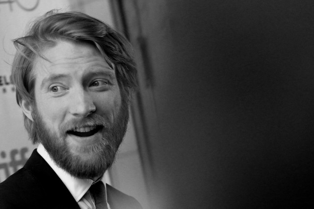 Man beard suit funny face free wallpaper for desktop - medium preview image