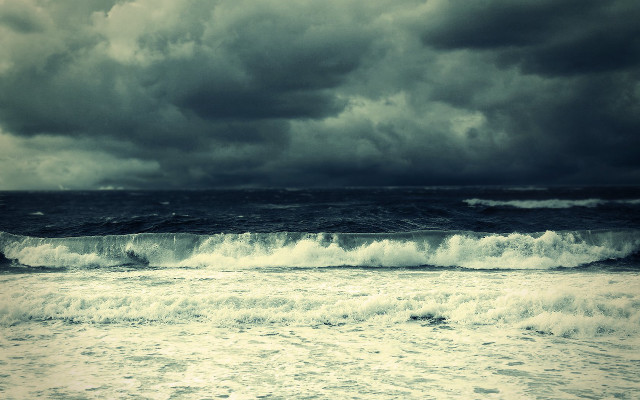 Stormy sky ocean waves crashing free wallpaper for desktop - medium preview image