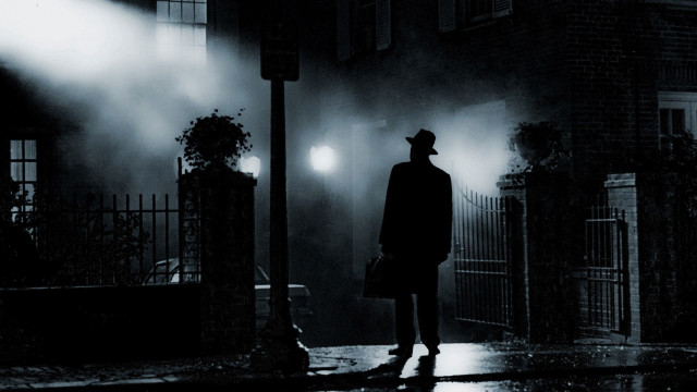 Man street night hat coat free wallpaper for desktop - medium preview image