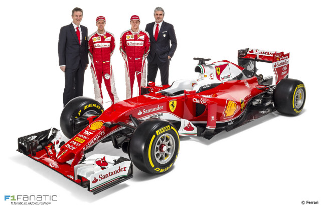 Men red race car suit free wallpaper for desktop - medium preview image