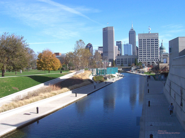 River city tall buildings grassy free wallpaper for desktop - medium preview image