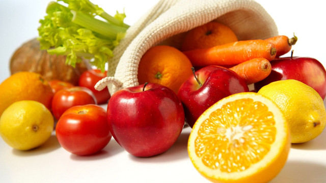 Bag of fruit and vegetables free wallpaper for desktop - medium preview image