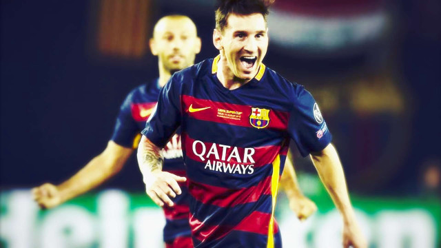 Man mohawk running soccer ball free wallpaper for desktop - medium preview image