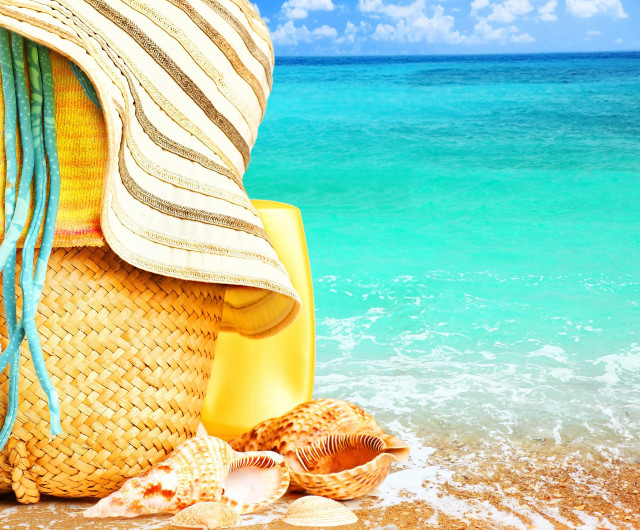 Beach chair hat starfish ocean free wallpaper for desktop - medium preview image