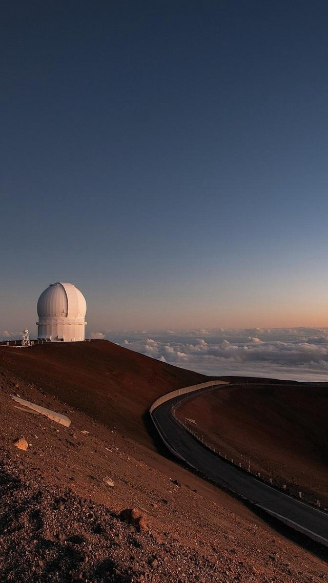 Large white dome hill road free wallpaper for mobile - medium preview image