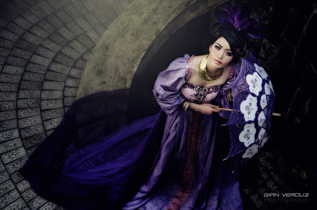 Woman purple dress umbrella tunnel free wallpaper for desktop - medium preview image