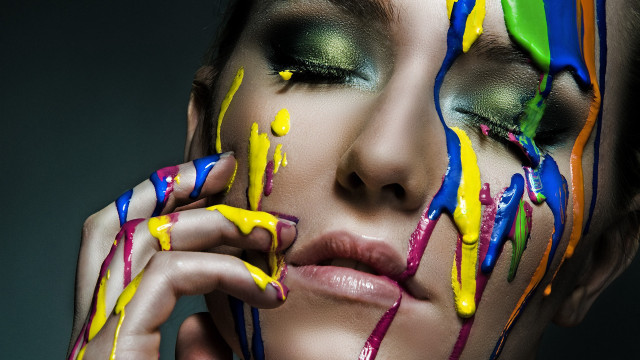 Bright paint woman yellow green free wallpaper for desktop - medium preview image