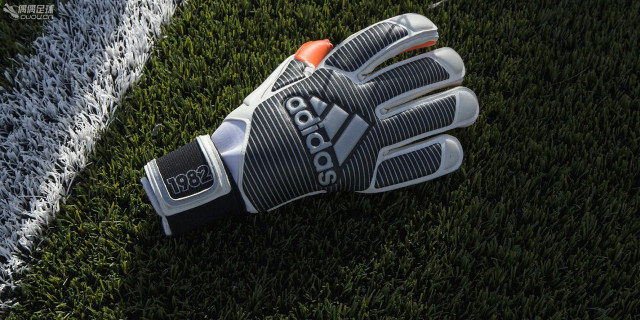 Soccer glove ball grass closeup free wallpaper for desktop - medium preview image