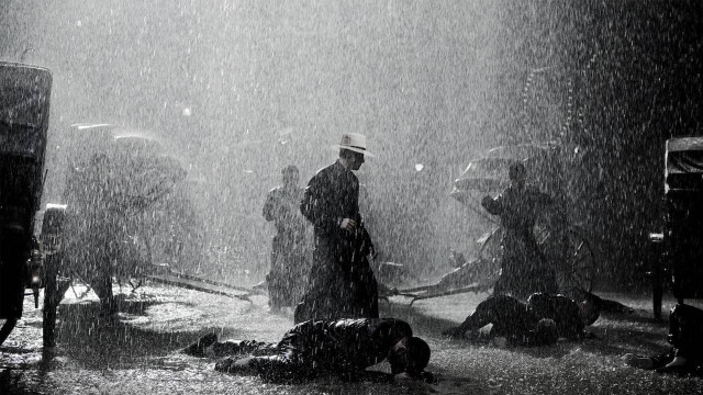 Group people rain umbrellas street free wallpaper for desktop - medium preview image