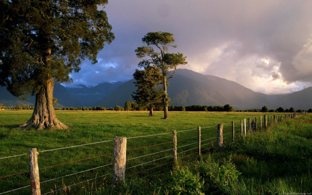Field fence tree mountains background free wallpaper for desktop - medium preview image