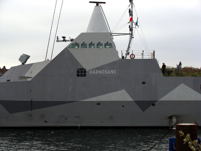 Large gray ship dock tug free wallpaper for desktop - medium preview image