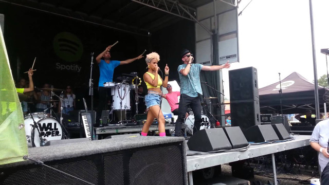 Stage performance microphone band blue free wallpaper for desktop - medium preview image