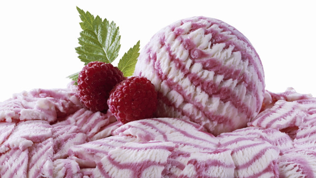 Raspberry ice cream leaf top free wallpaper for desktop - medium preview image