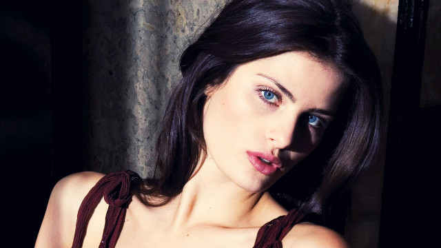 Woman blue eyes brown dress free wallpaper for desktop - medium preview image