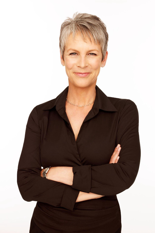 Woman black shirt necklace arms free wallpaper for mobile - medium preview image