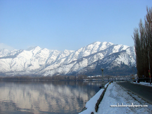 Mountain range reflection lake snow #5 free wallpaper for desktop - medium preview image