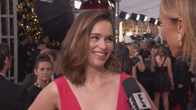 Woman red dress talking reporter free wallpaper for desktop - medium preview image